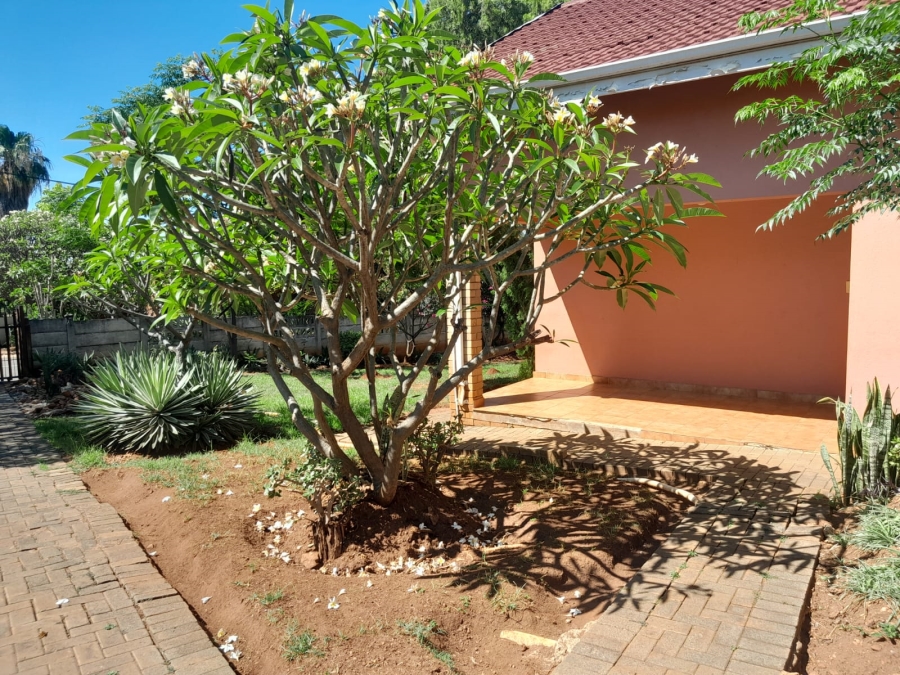 3 Bedroom Property for Sale in Protea Park North West